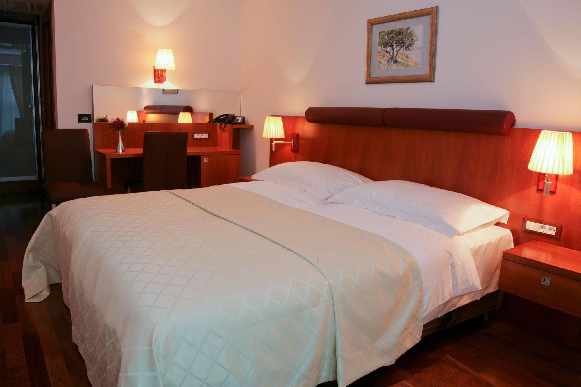 Hotel Croatia Zagreb Dış mekan fotoğraf