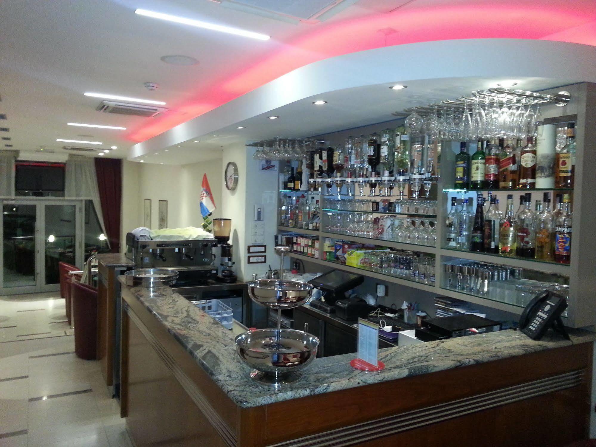 Hotel Croatia Zagreb Dış mekan fotoğraf