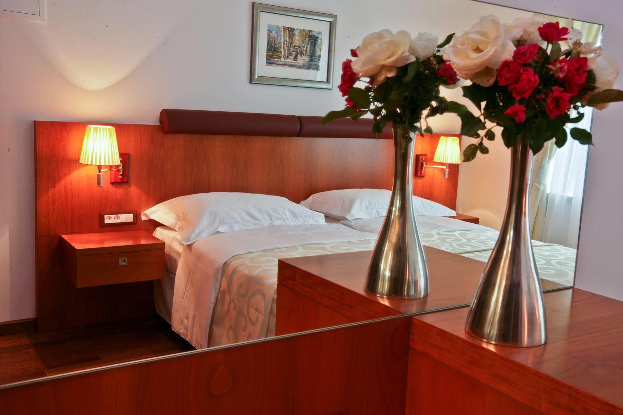 Hotel Croatia Zagreb Dış mekan fotoğraf